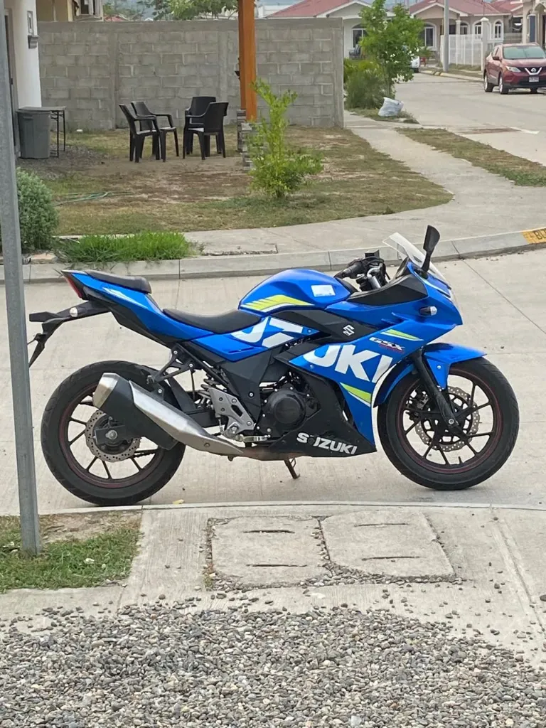 Suzuki GSX 250R 2018 GP ABS